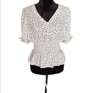 Ivory Floral Top Sz medium
